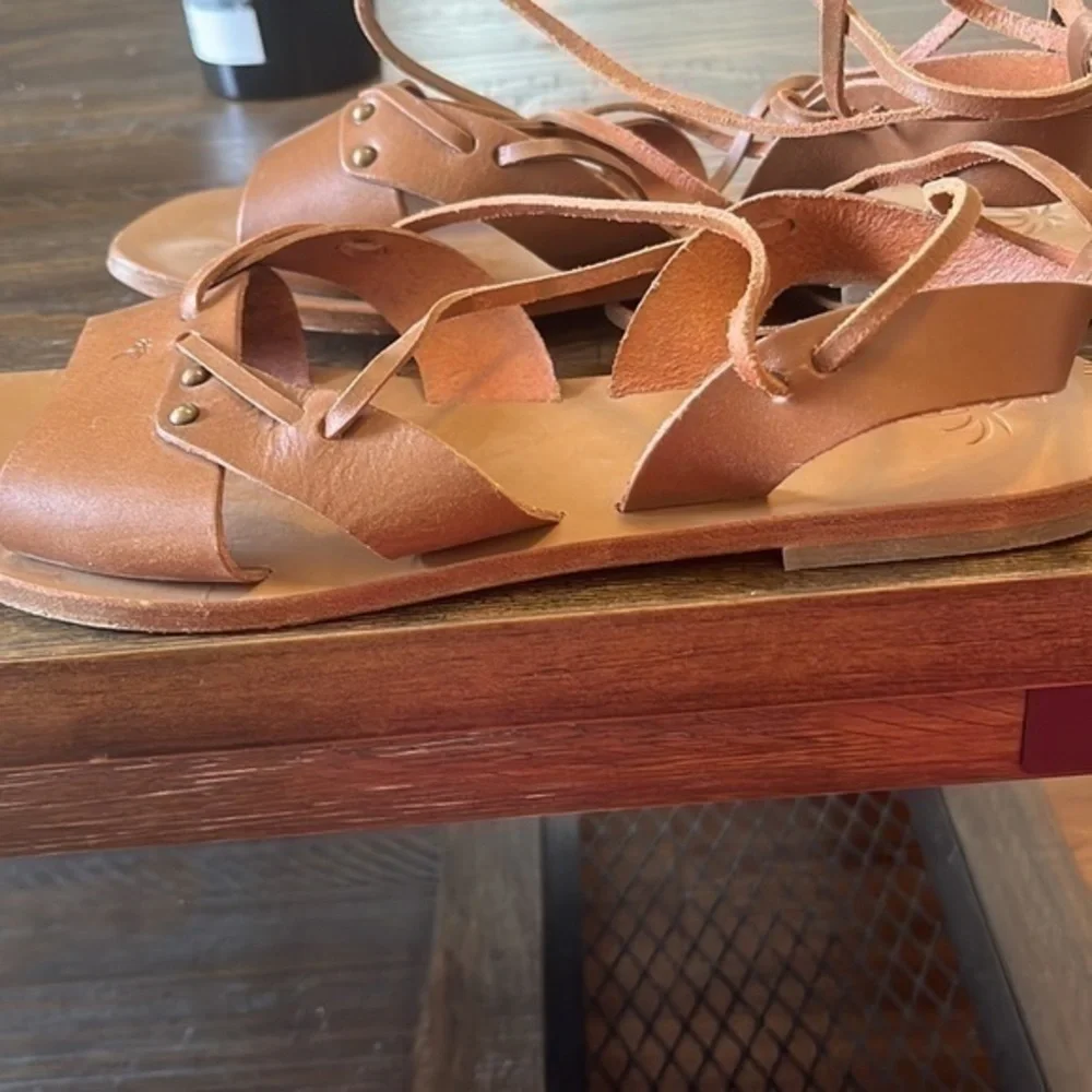 Tomas Maier gladiator sandals size 10.5